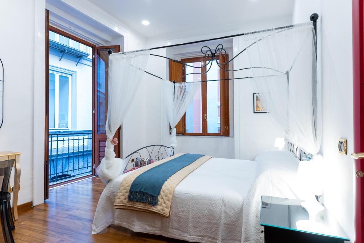 Dimora Del Fico - Appartamento Elegante E Spazioso Неаполь Экстерьер фото