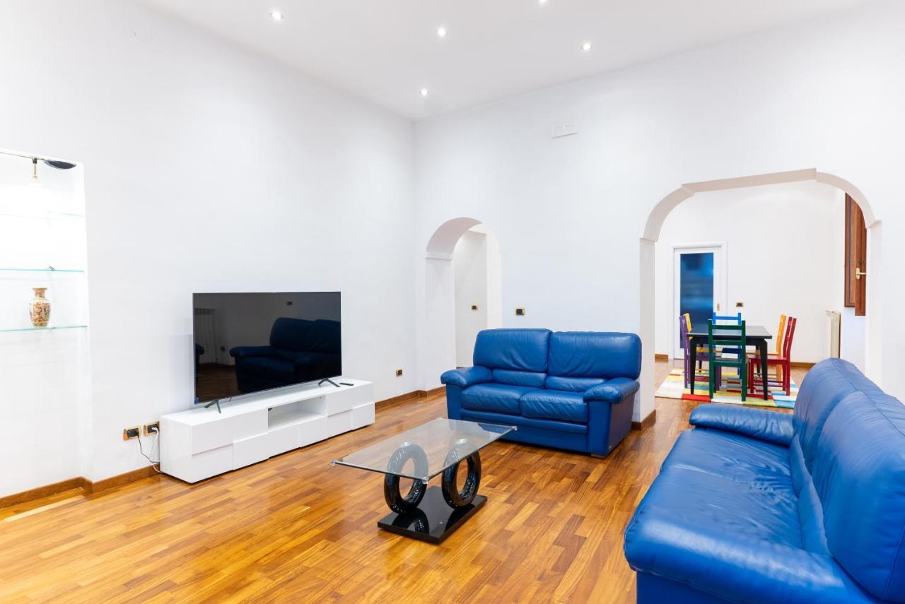 Dimora Del Fico - Appartamento Elegante E Spazioso Неаполь Экстерьер фото